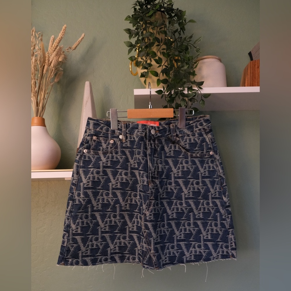 Vandy the Pink- Jacquard Denim Skirt